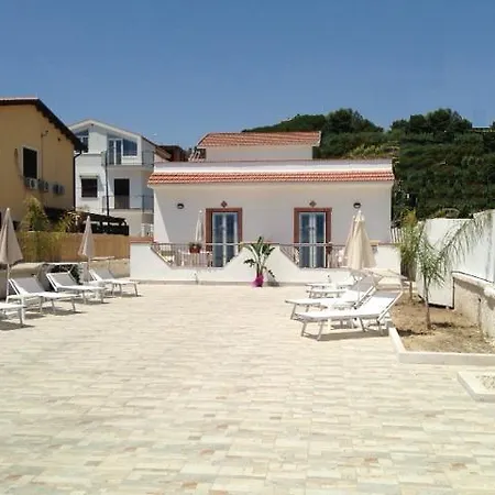 Costa Del Sol Bed & Breakfast